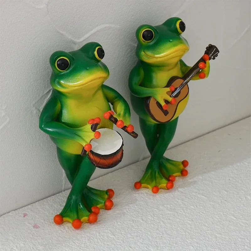 Musical Instrument Japan - Neue interessante Harzornamente in Froschform, Miniaturmodelle